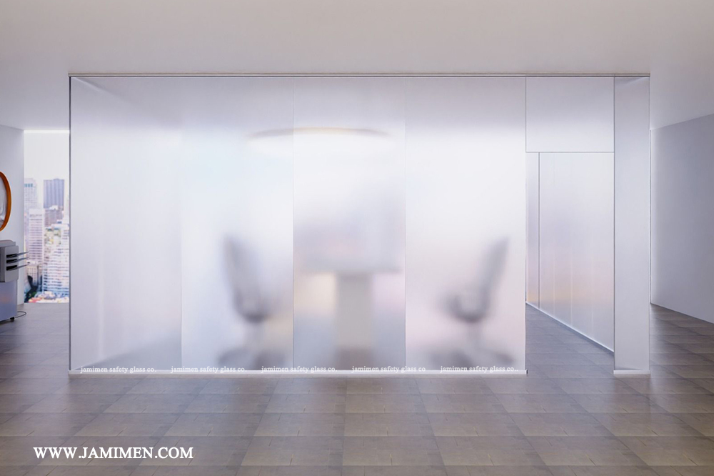 ویژگیهای شیشه ساتینا