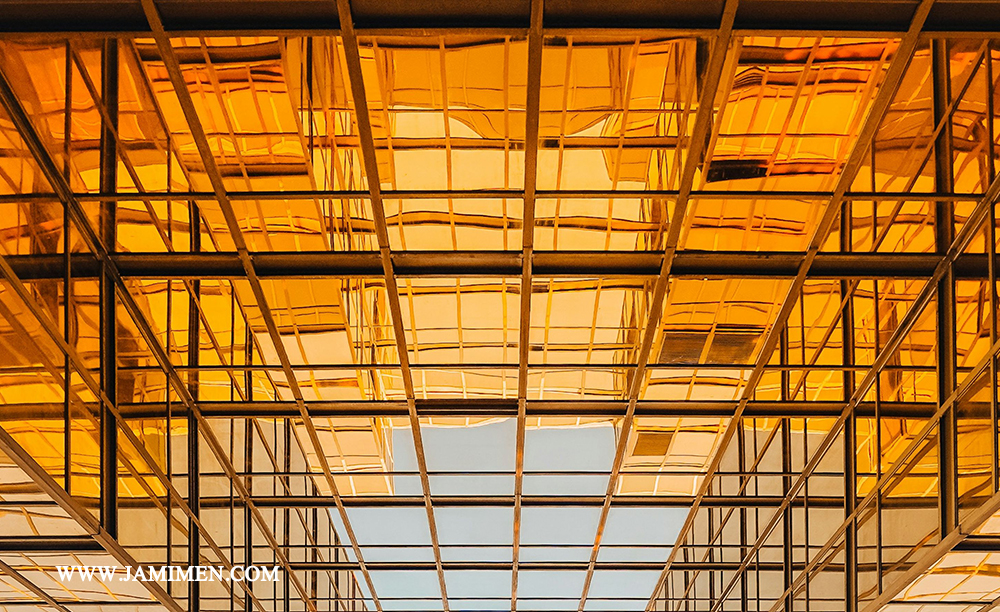 شیشه رفلکس طلایی